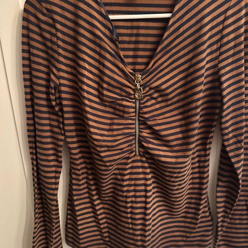 NWOT Michael Kors, long sleeve shirt - Picture 3 of 3